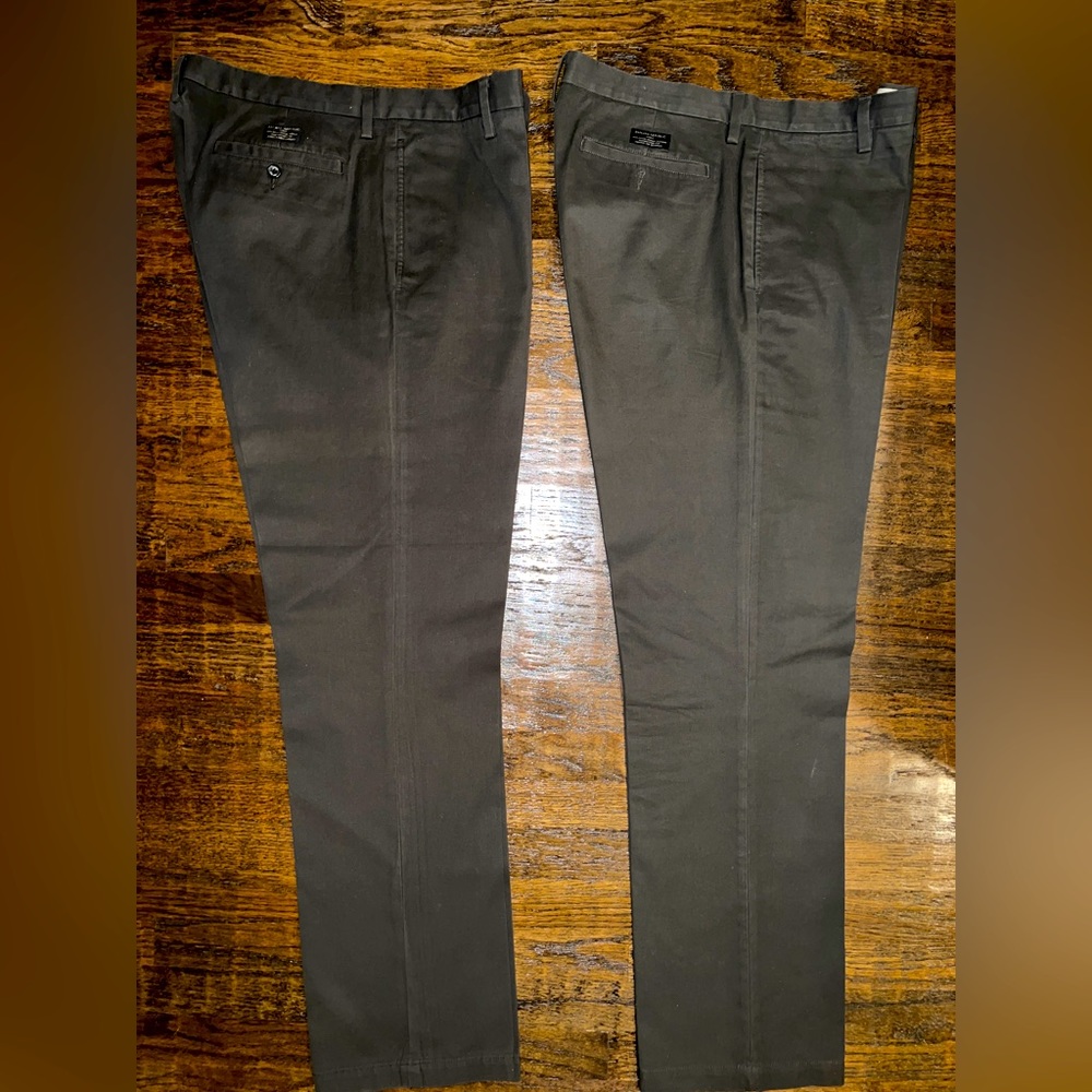 (2) Banana Republic Gavin Chino’s in Charleston Brown (straight fit)